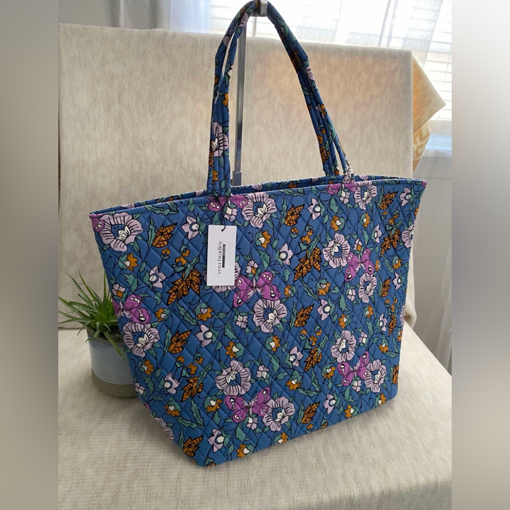 Brand New Vera Bradley Grand Tote